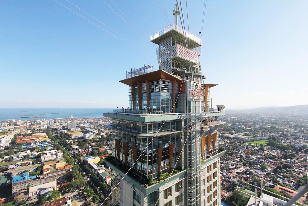 Crown Regency Hotel & Towers Cebú Exterior foto